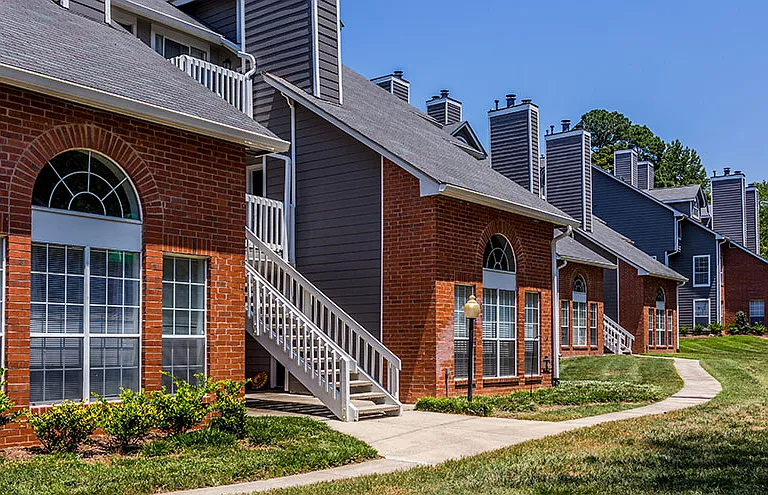 The Gregory North and South Apartment Homes — Photo 30