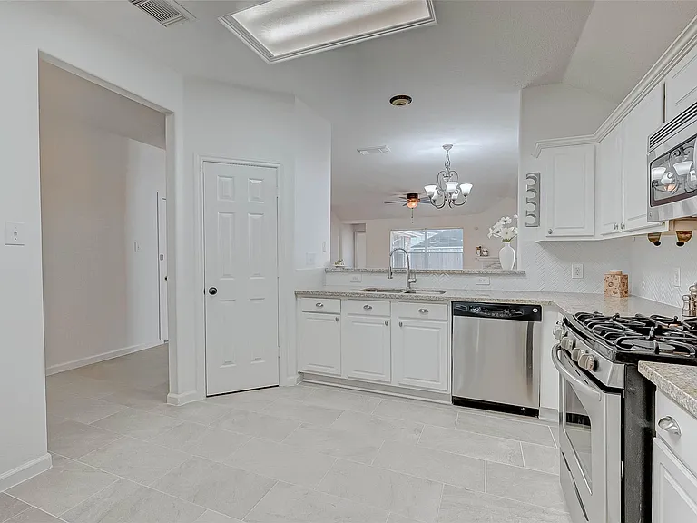 3118 Aylesworth Ct — Photo 19