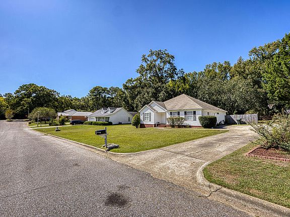 5th image of 408 Darlington Cir
