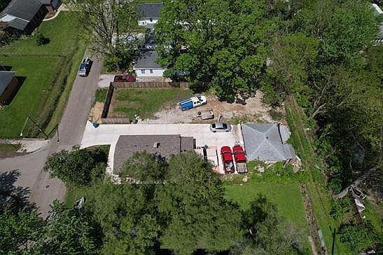 5th image of 319 S Auburn St
