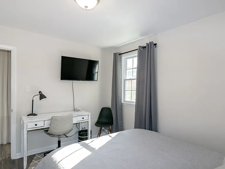 605 Delany Dr — Photo 12