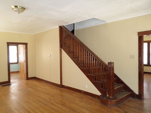 4th image of 825 Bluemont Ave 1-unit 2