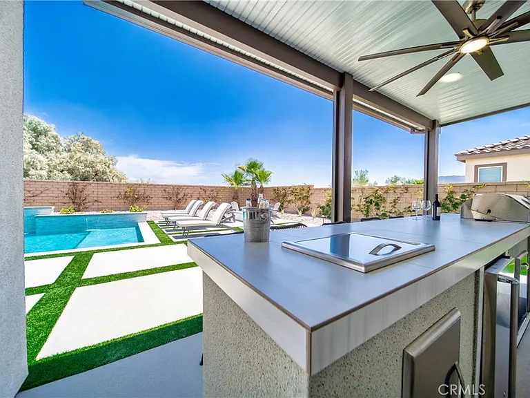 58260 Aragon Way — Photo 37