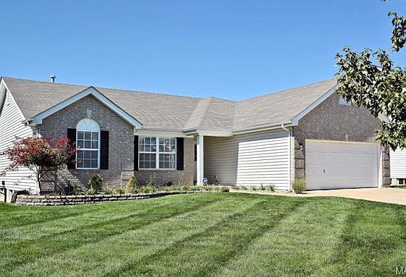 2nd image of 250 Fairway Green Dr