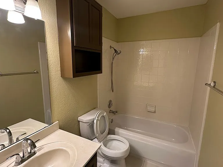 10701 Nashville Dr — Photo 19