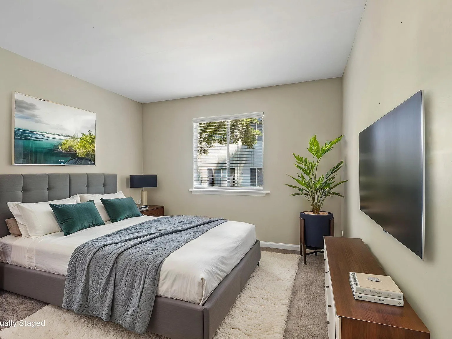 Somerset Apartments — Photo 4