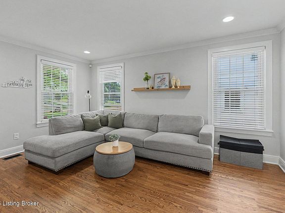 5th image of 4015 Springhill Rd