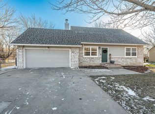 552 S Highland Dr, Andover, KS 67002