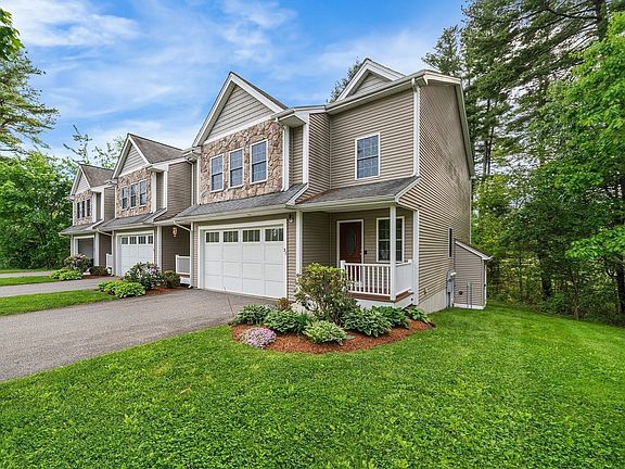 3rd image of 215 Rangeway Rd #31