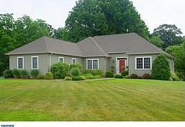 2nd image of 614 Devon Ct