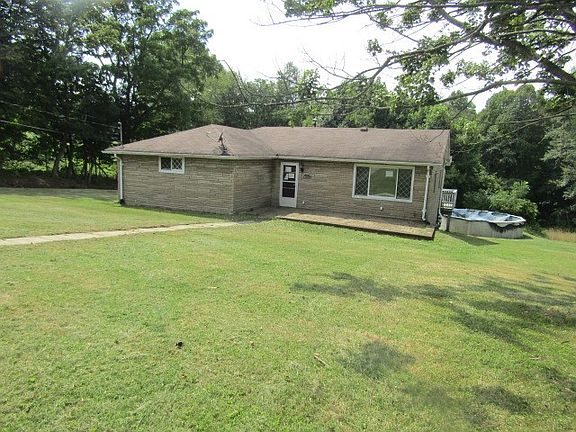 3rd image of 4924 Lasher Ct