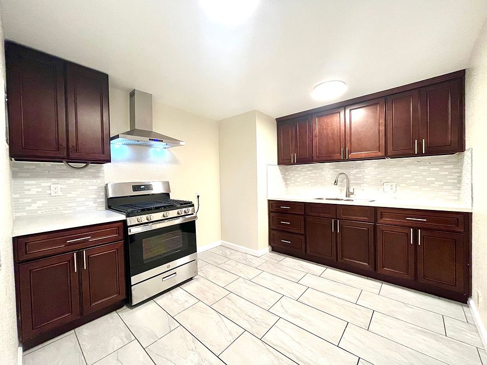 1st image of 1410 W 227th St APT 15