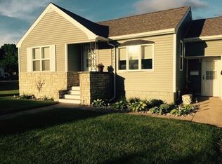 605 S 19th St, Escanaba, MI 49829