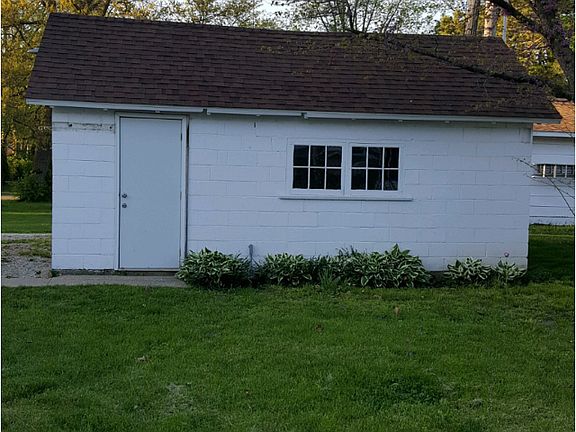5th image of 312 E Marion St