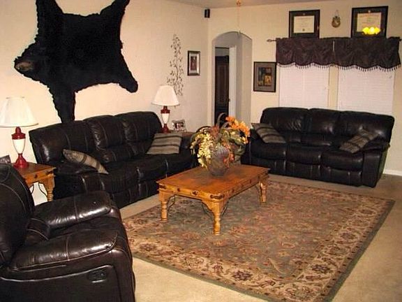 3rd image of 1304 Tidwell Ln