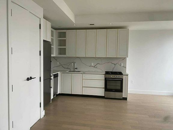 2nd image of 569 4th Ave #1103