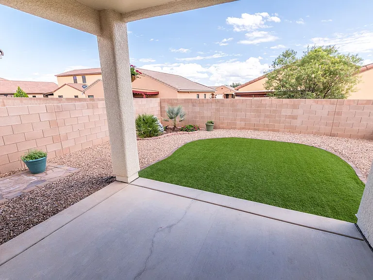 1205 Barnes Dr — Photo 42