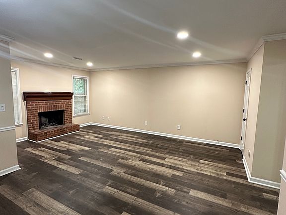 4th image of 1414 Old Virginia Ct SE