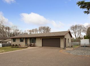 2803 McKnight Rd N, North Saint Paul, MN 55109