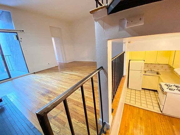 4th image of 60 W 85th St #2B1