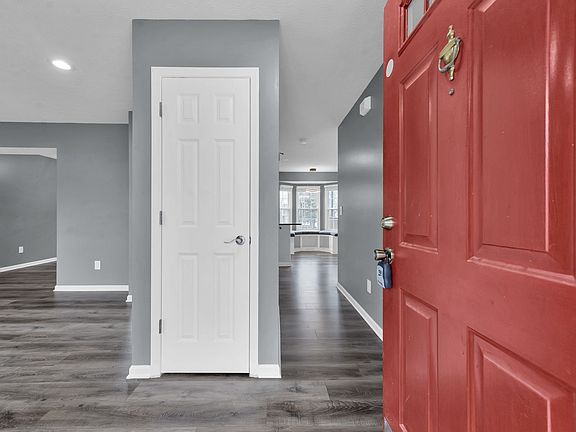 5th image of 8690 Kirkland Dr