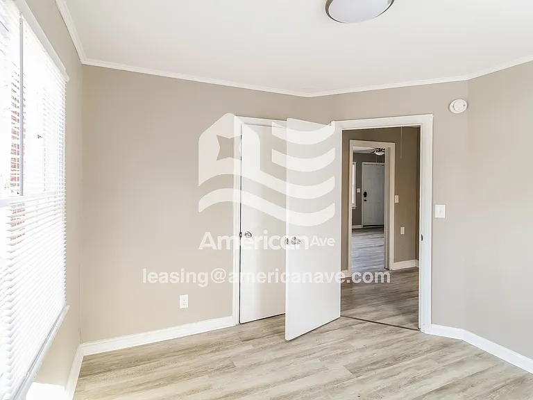 1572418_010_wm_-_bedroom_13524766.jpg