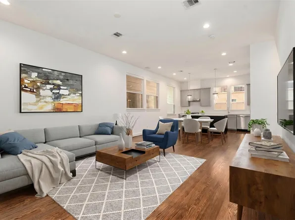 2777 Clinton Dr, Houston, TX 77020