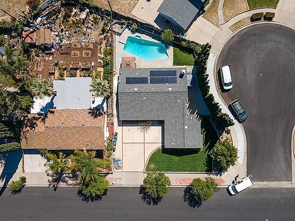 4th image of 2850 Hollister St