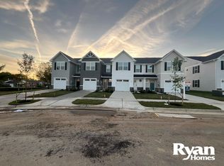 629 Laurelwood Cir, Winchester, VA 22601