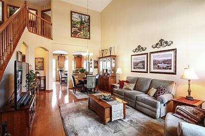 4th image of 980 Orchard Pond Ct