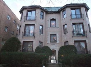 7312 N Ridge Blvd APT 1B, Chicago, IL 60645