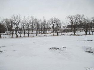 712 N Blue Bell Ln, Sioux Falls, SD 57107