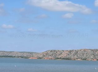 1706 Lakeview Dr, Fritch, TX 79036