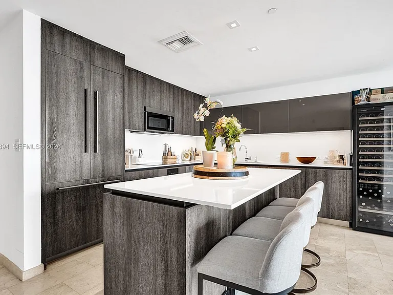 88 SW 7th St #2210 — Photo 5