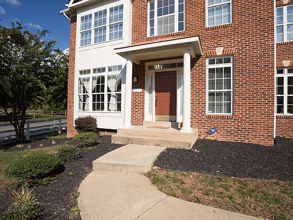 3rd image of 12900 Gagne Dr
