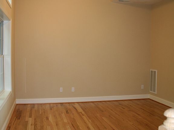 4th image of 505 Green St APT 2