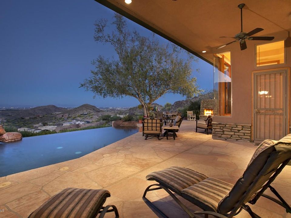 2nd image of 1657 E Desert Willow Dr