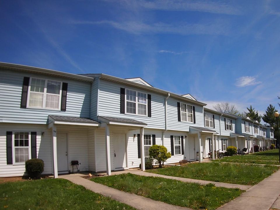 1st image of 612 E Campus Dr APT B2