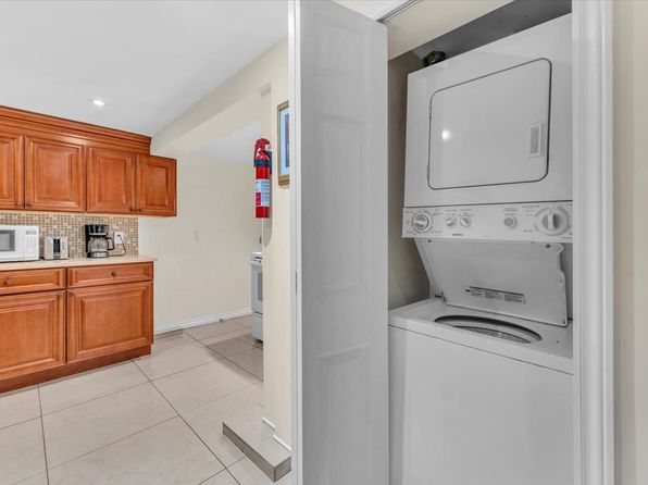 2 bedroom rental in Vancouver — photo 19