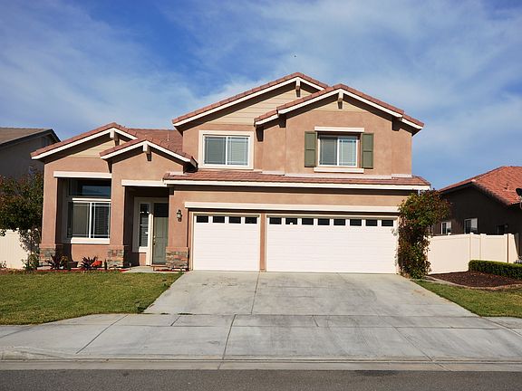 3rd image of 35399 Sumac Ave