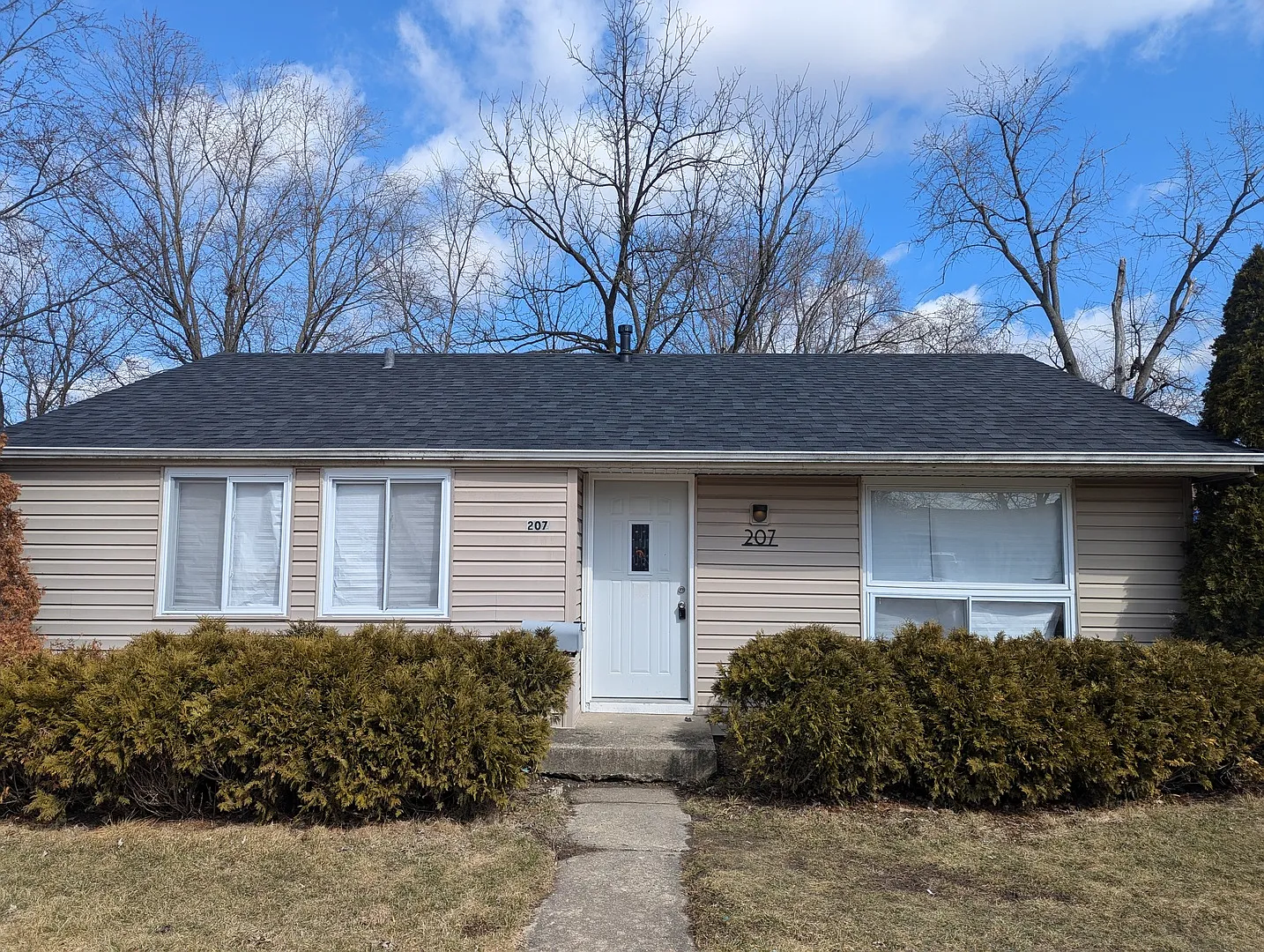 207 Barbara Ln photo 1