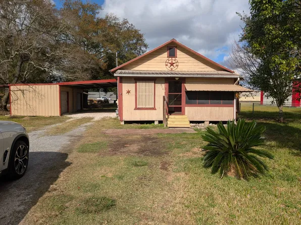 510 W Bilbo Rd, Orange, TX 77630