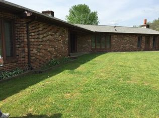 2589 Ky Route 825, Hagerhill, KY 41222