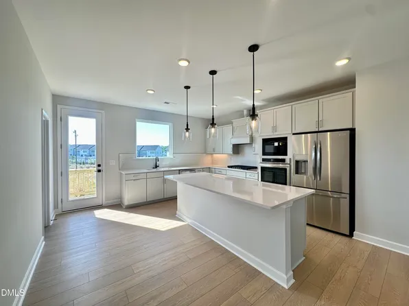600 Thatch Ln, Knightdale, NC 27545