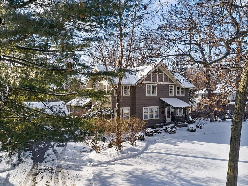 1st image of 549 Knollwood Dr SE