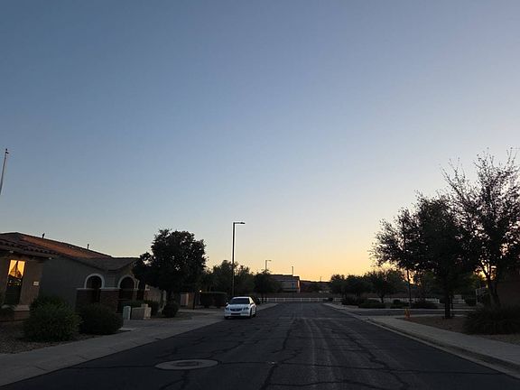 4th image of 16066 W Anasazi St