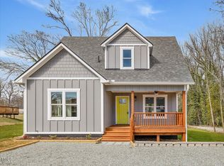 624 S 8th St, Mebane, NC 27302