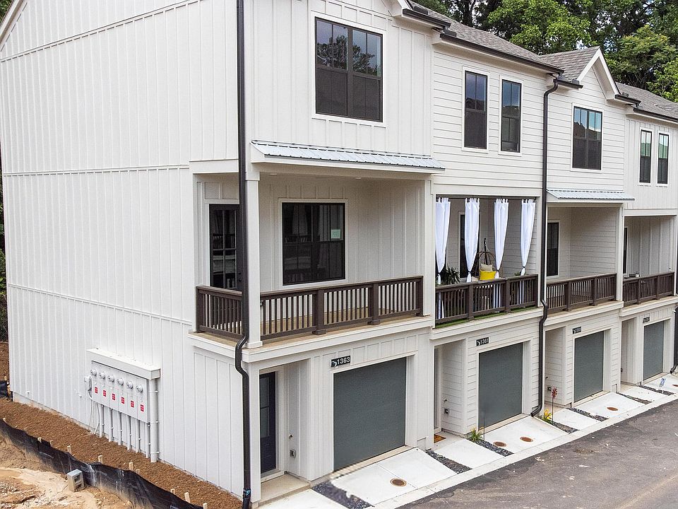 1st image of 1363 Breezy Cir SE