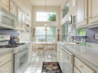 3045 Serenity Ln, Naperville, IL