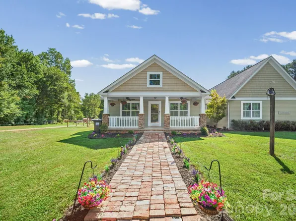 1360 Standing Oak Dr, Salisbury, NC 28146